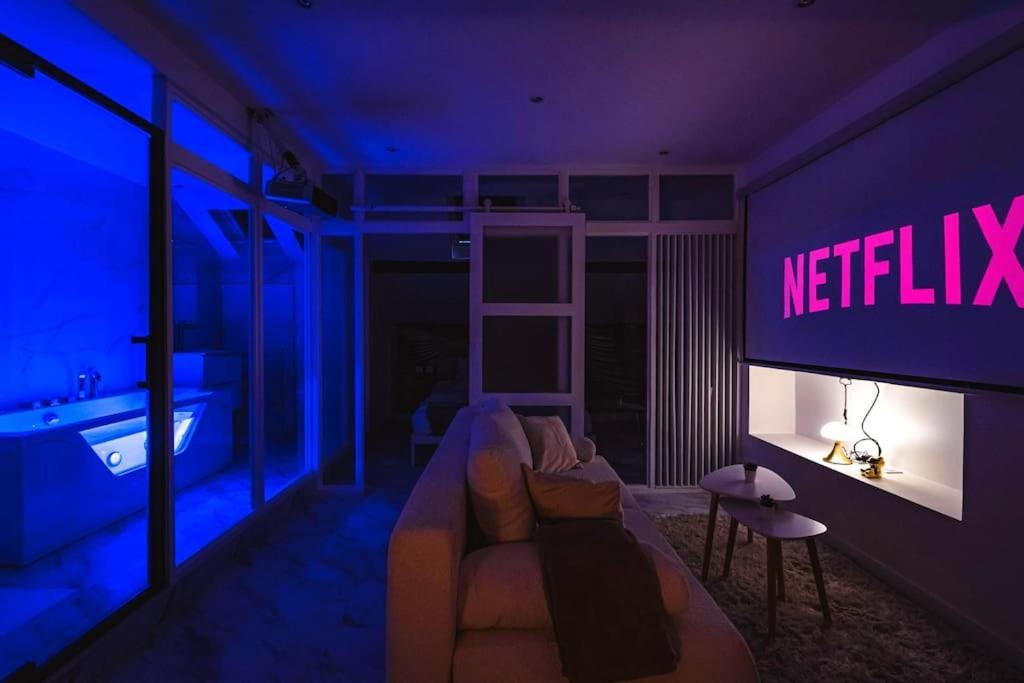 Oasis Chic - Spa Prive & Cinema Remeš Exteriér fotografie