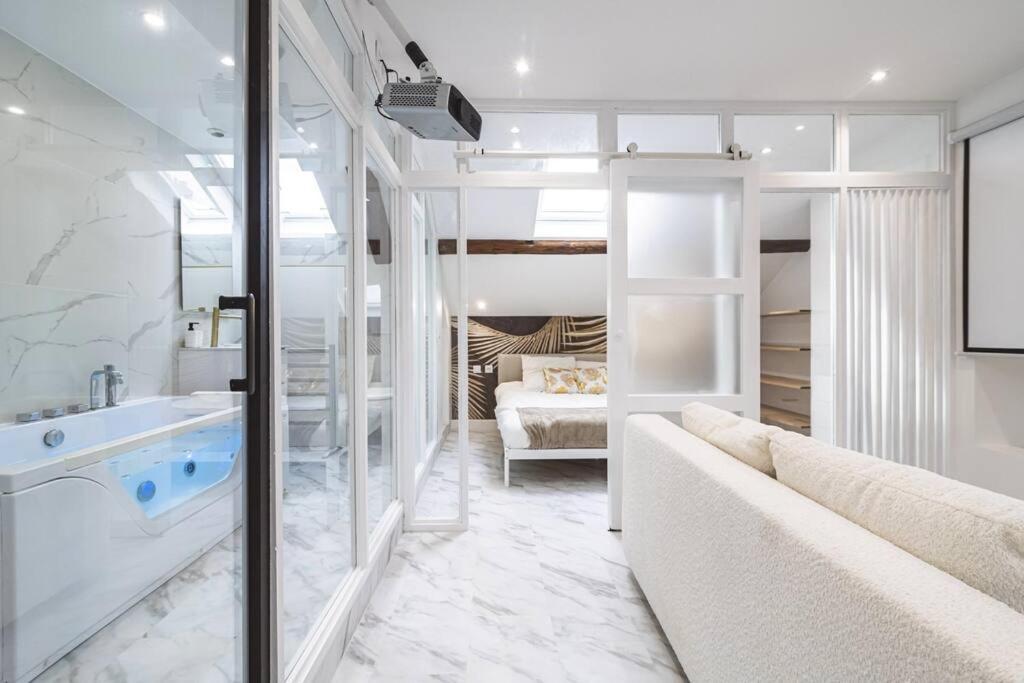Oasis Chic - Spa Prive & Cinema Remeš Exteriér fotografie